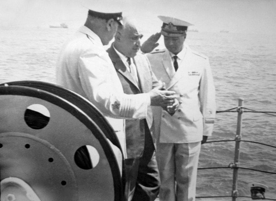 Тодор Живков с адмиралами ВМФ СССР (фото Н.Демидова)
