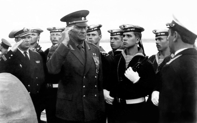 Министр обороны СССР маршал Гречко перед посещением Варны 1975 год