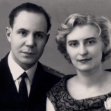 Капитан Васильев с женой