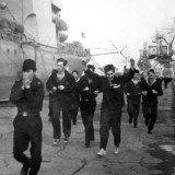 Кросс, Атаев, Бабенков, с поднятыми руками, Кулаков и самый большой Паникаров