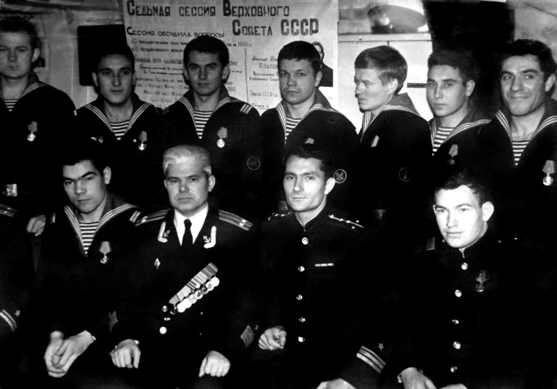 1965 год вручение медалей. Сидят Сироткин, Ворыхалов, Рындин, Сегодин