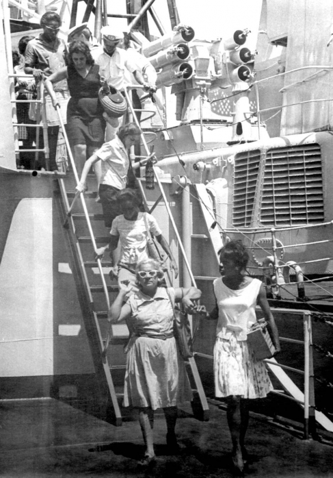 15 Куба день "открытых дверей на крейсере"