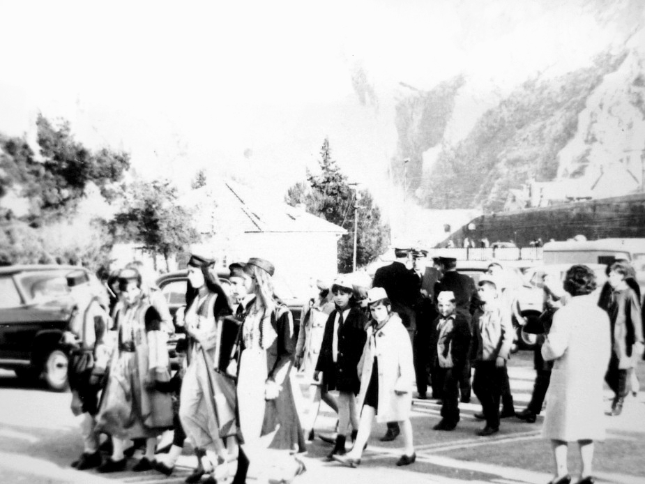 1968г. Югославия г. Котор шествие к памятнику воставшим австро-венгерским матросам 1918г