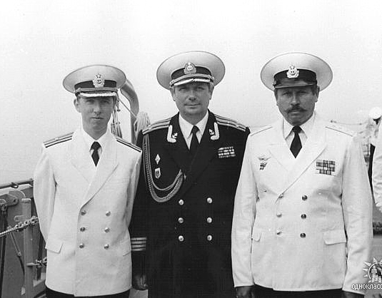 командир БЧ-7 капитан 3 ранга Жметков, дирижёр Балтийского Флота, я